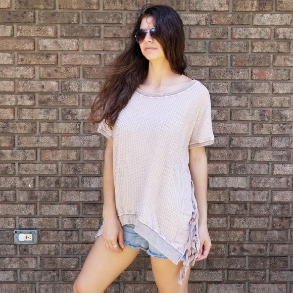 Beachy Top w/Side Ties - Picture 2 of 7